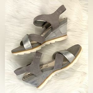 Tamaris Comfort Wedge Sandals Leather Gray Silver Size 39 8 NEW
